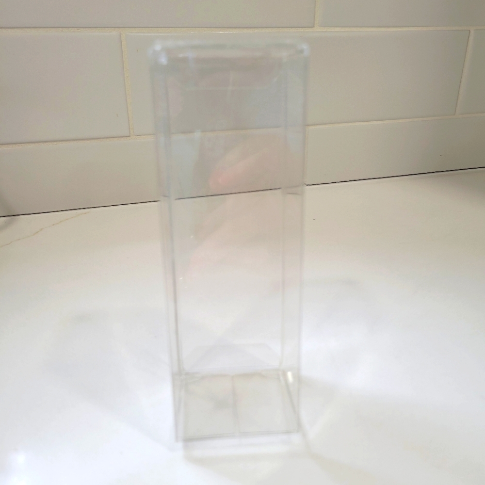 Boxes/ clear plastic foldable - Picture 2 of 2